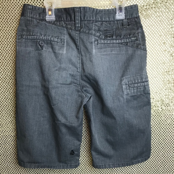 Volcom Shorts - Picture 3 of 7